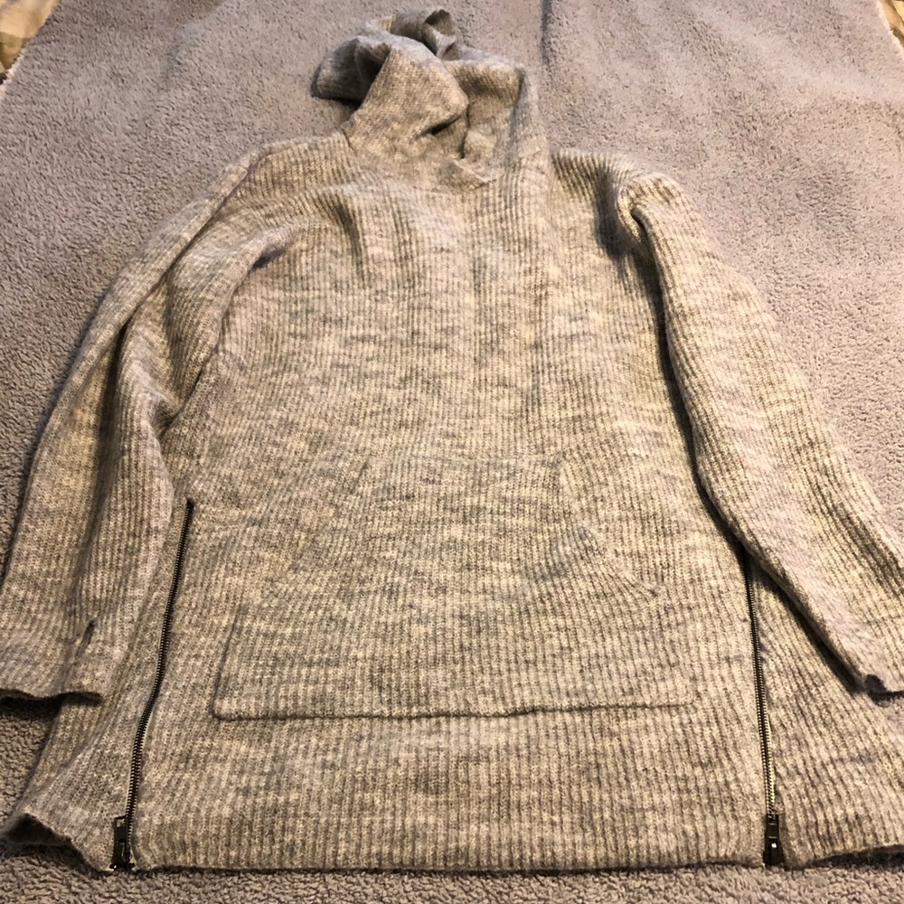 H&M Divided Gray sweater dress/tunic thumb holes S
